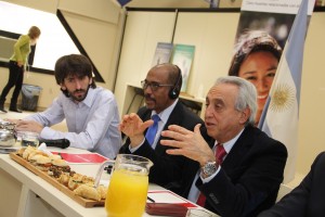 Pedro Cahn, Michel Sidibe y Federico Kaski